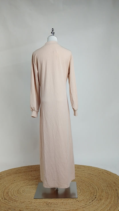 Vestido Nude de Manga Larga / L73A
