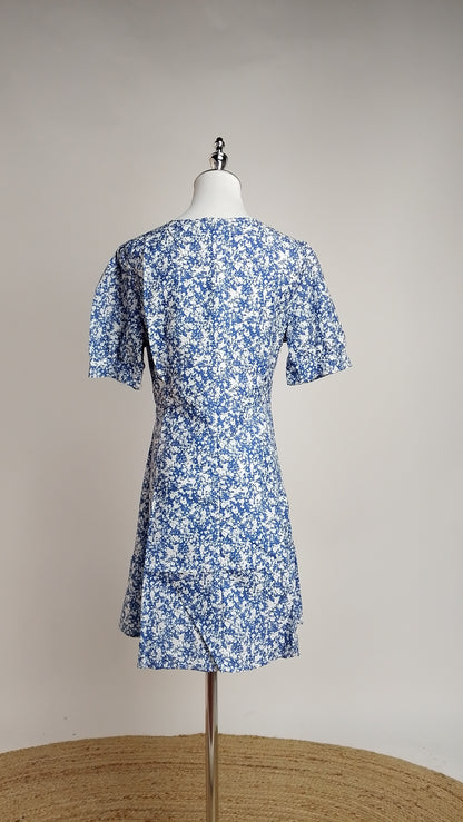 Vestido Azul Floral de Manga Corta / L78A