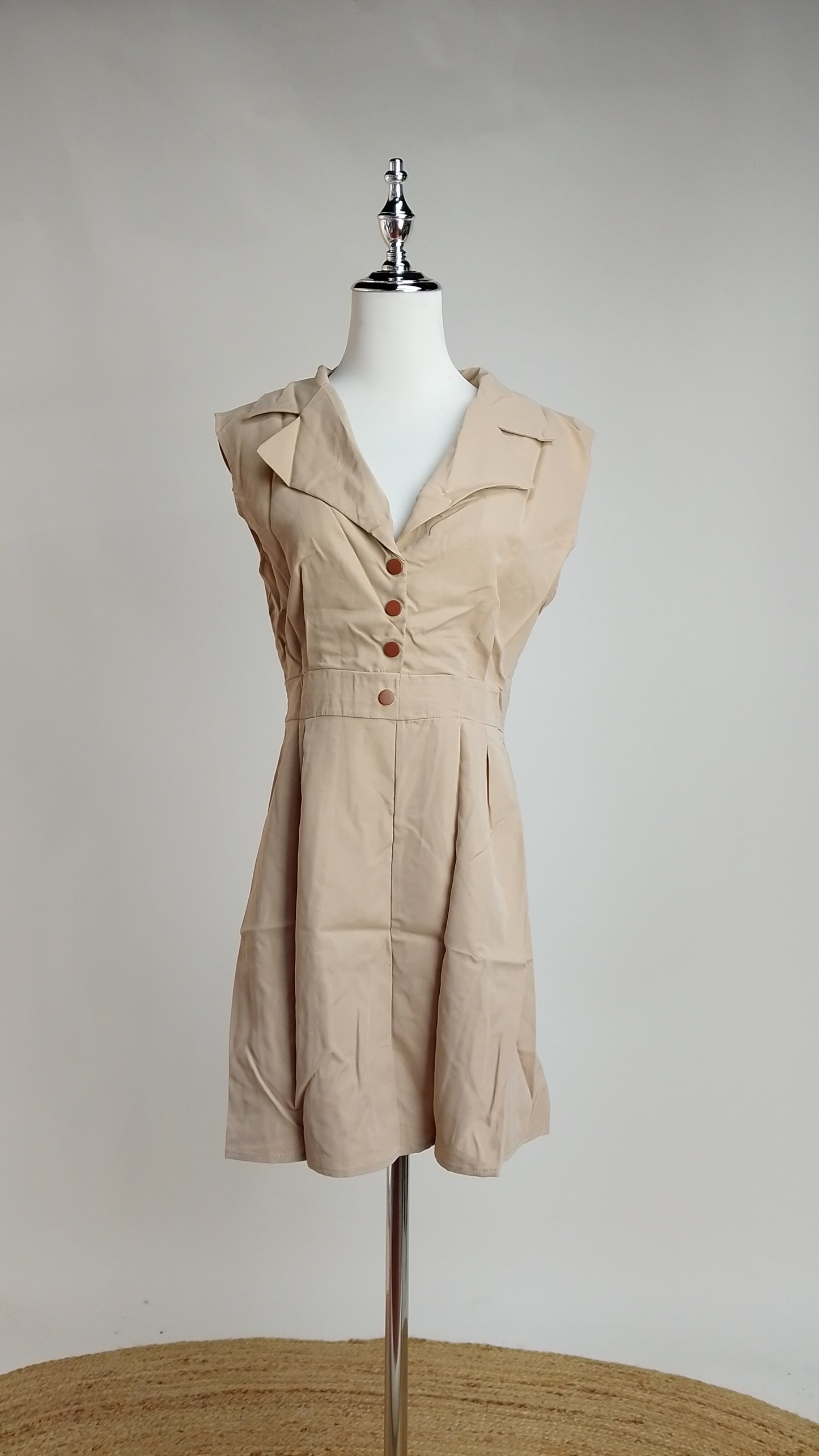 Enterizo Beige con Botones / L85A