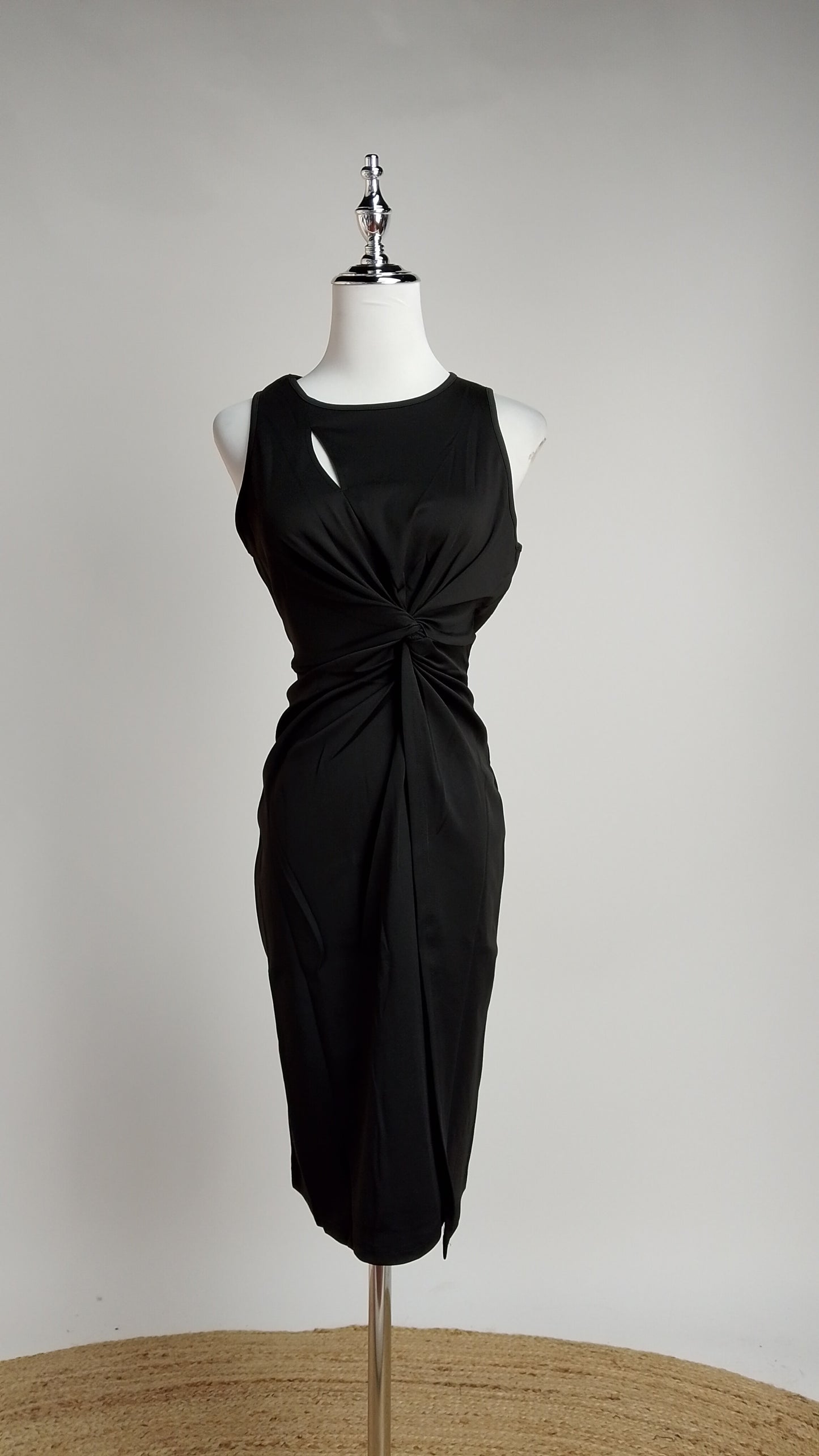 Vestido Negro Midi Elegante / L87A