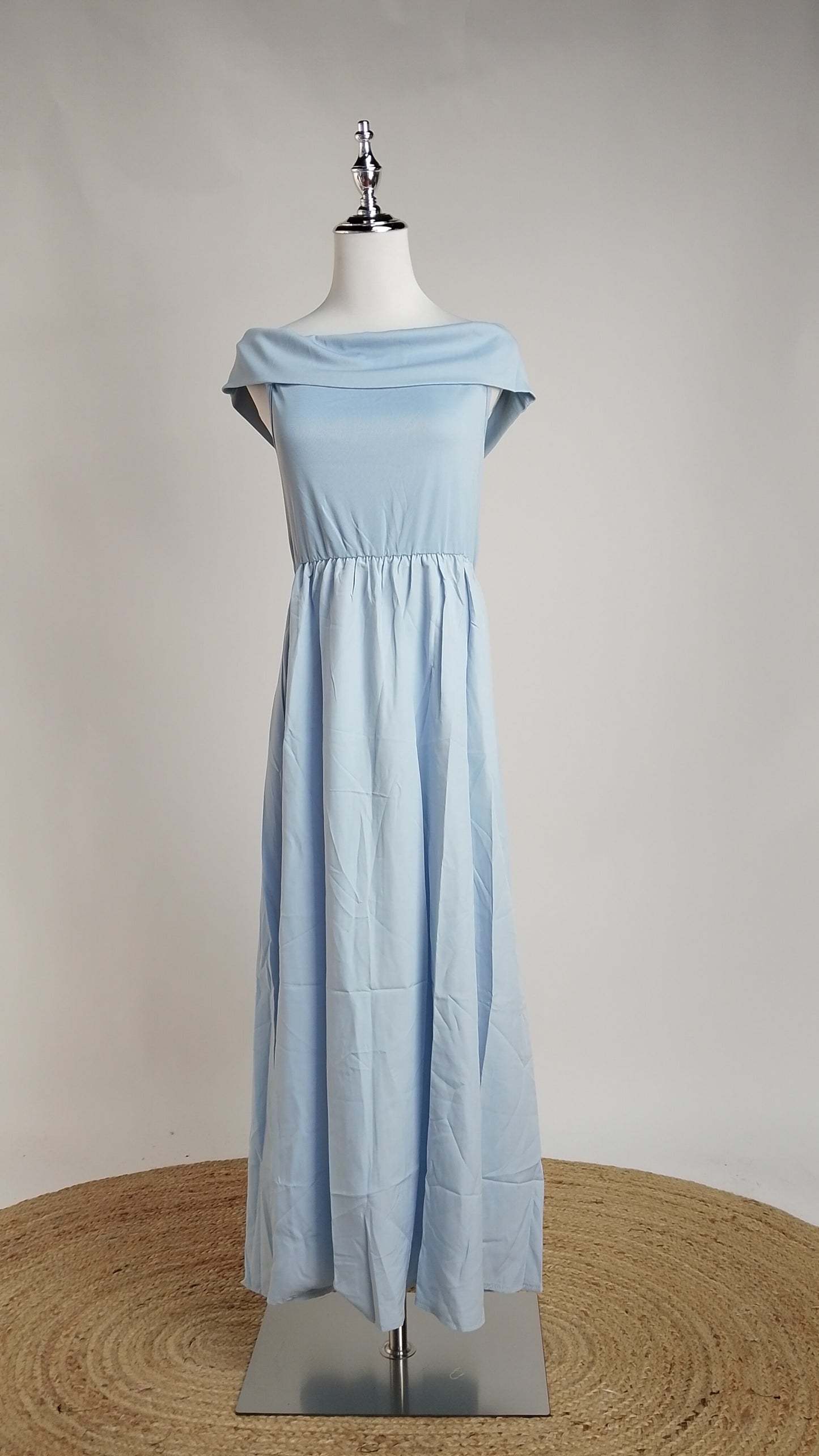 Vestido Celeste Maxi Fluido / L88A