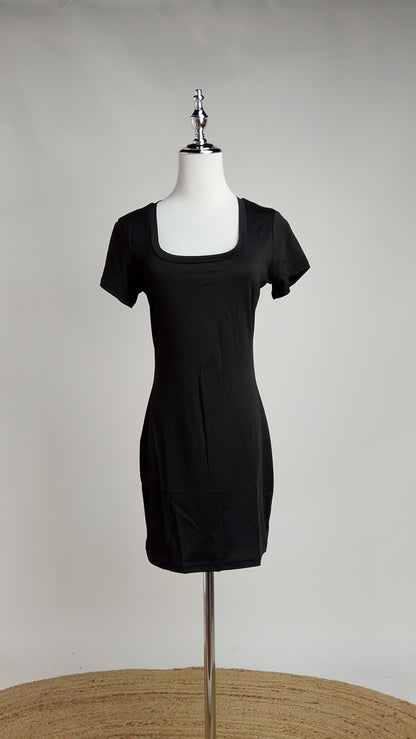 Vestido Negro Ajustado Corto / L96A