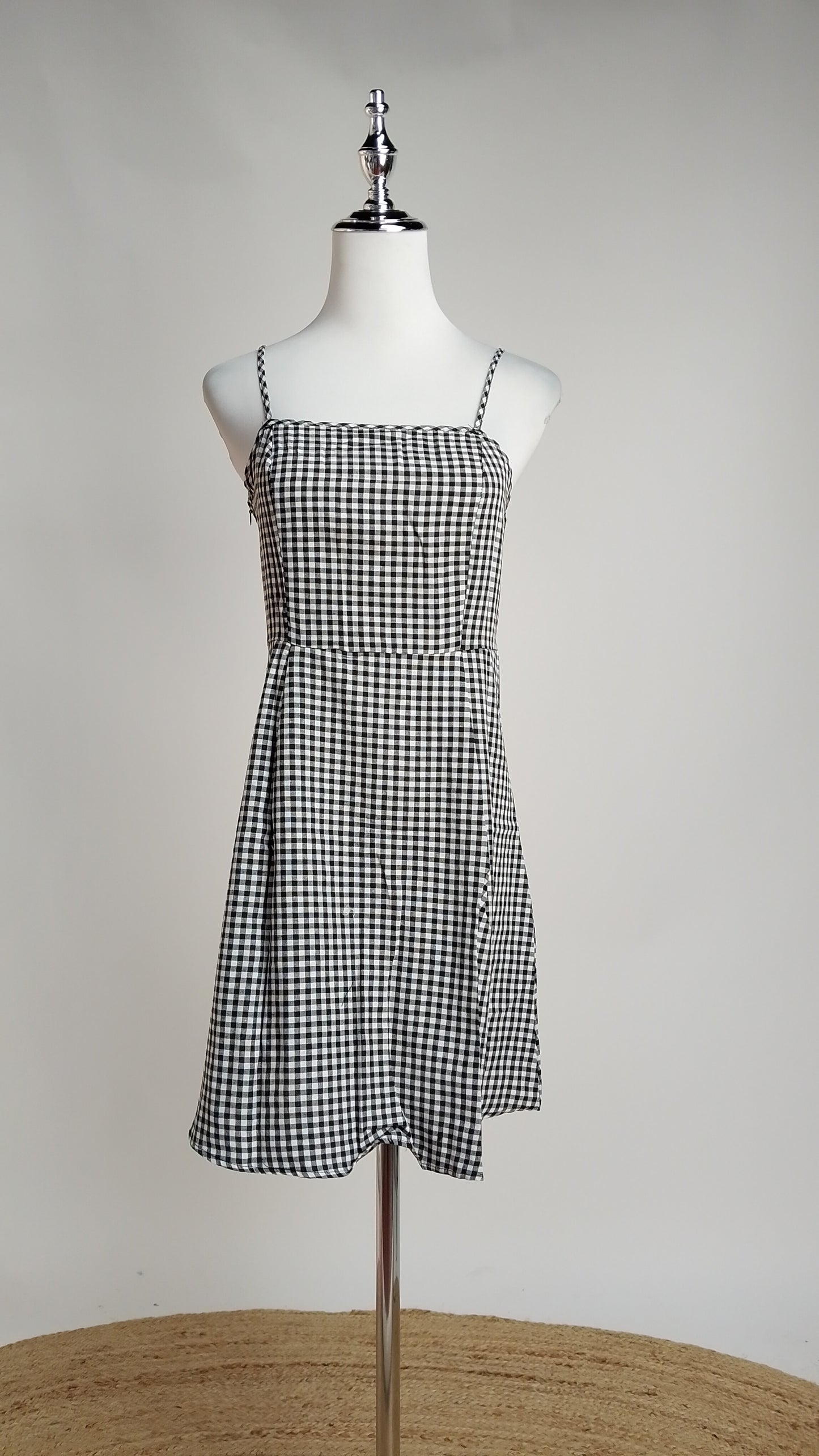 Vestido Gris Ajustado sin Mangas / L99A