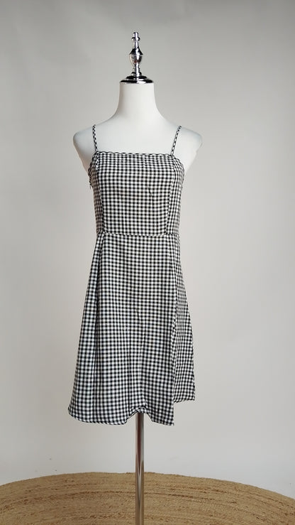 Vestido Gris Ajustado sin Mangas / L99A