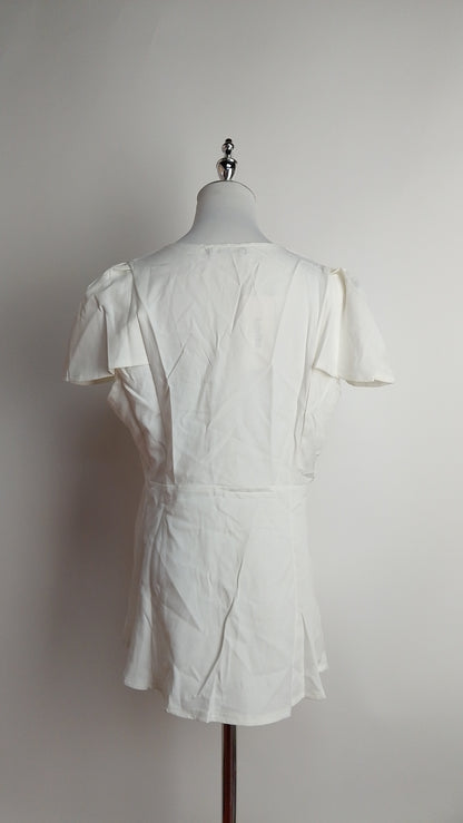 Blusa con abertura / L16A