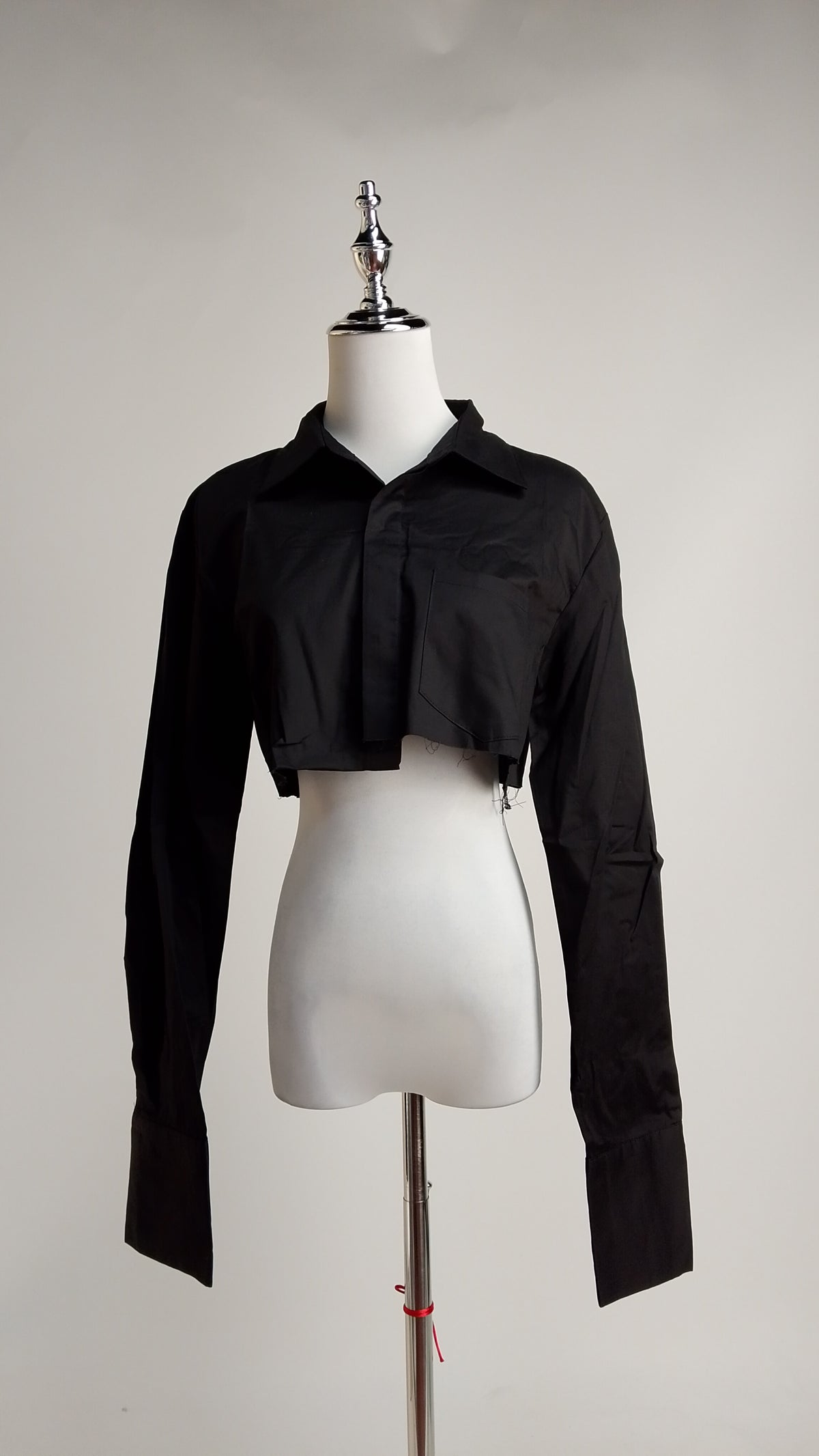 Blusa Negra Cropped / ANB26088