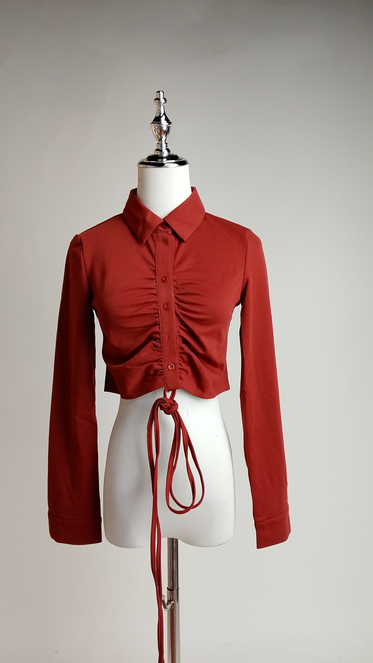 Blusa Crop con Fruncido y Cordón Ajustable / ANB26047