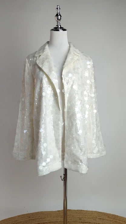 Top Strapless con Pedrería marca D&M + Pantalón palazzo verde + Blazer Blanco /OUTEV58