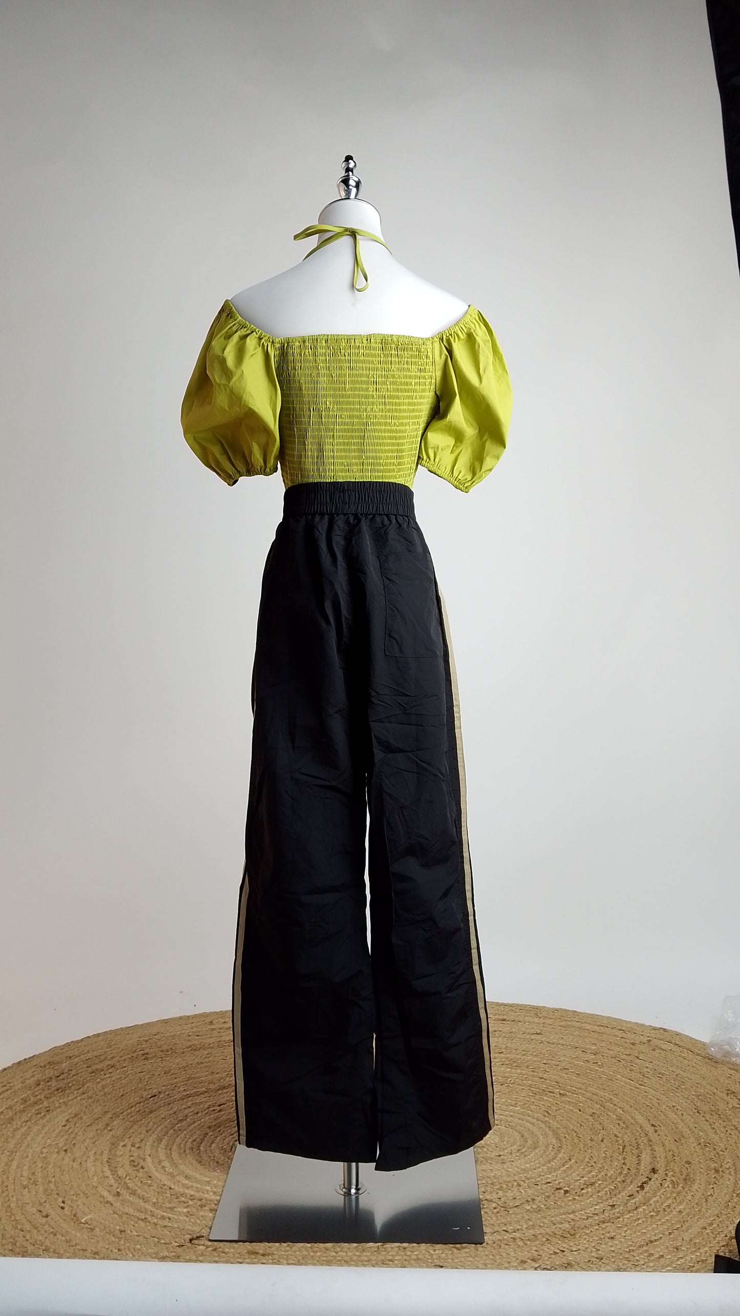 Pantalón negro tiro alto / ANE1001-32