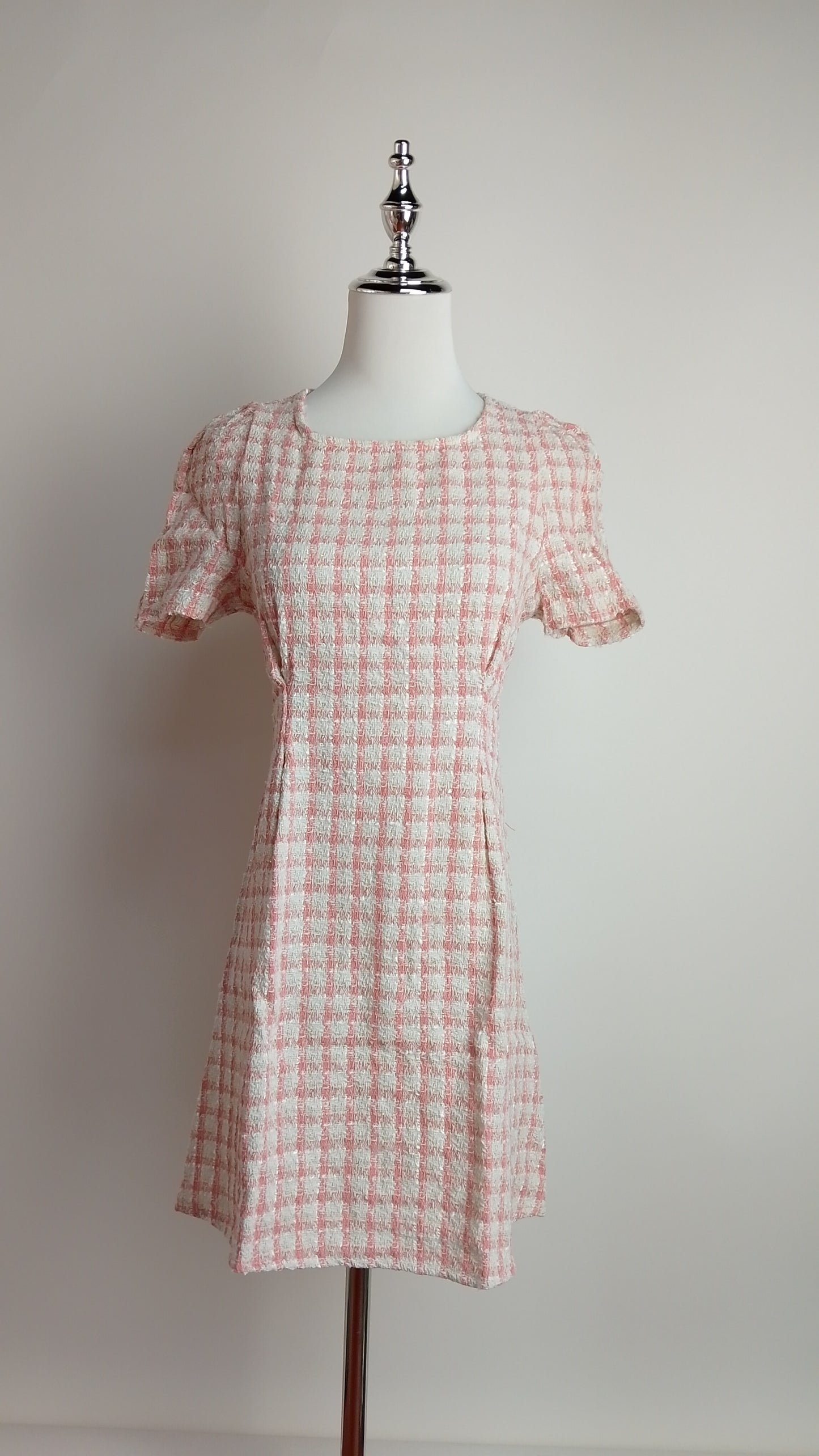 Vestido de cuadros rosa / L52A