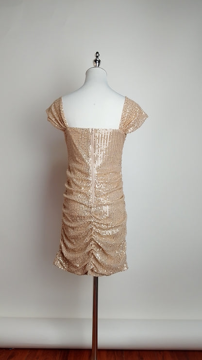 Vestido dorado corto brillante / UV53