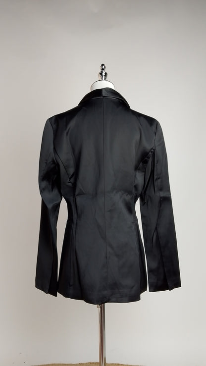 Blazer Negro Ajustado Elegante / ANBL2651