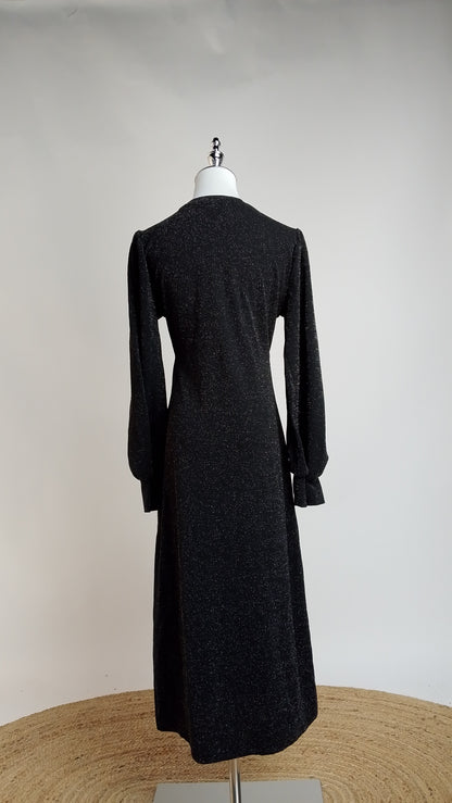 Vestido Negro Largo Clásico / NOB21