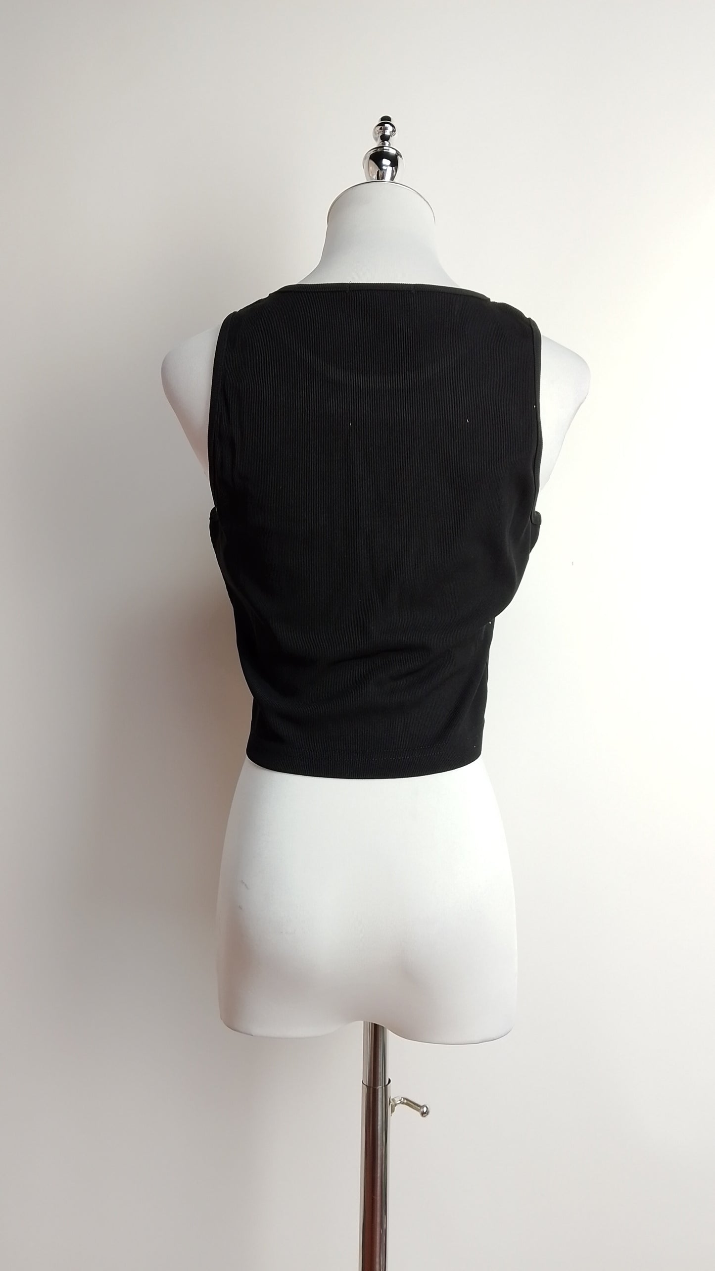 Top negro crop casual / L28A