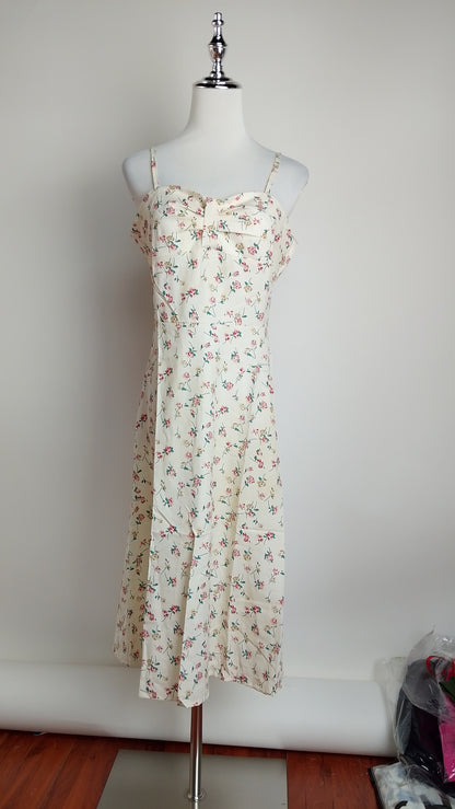 Vestido midi floral claro / L31A