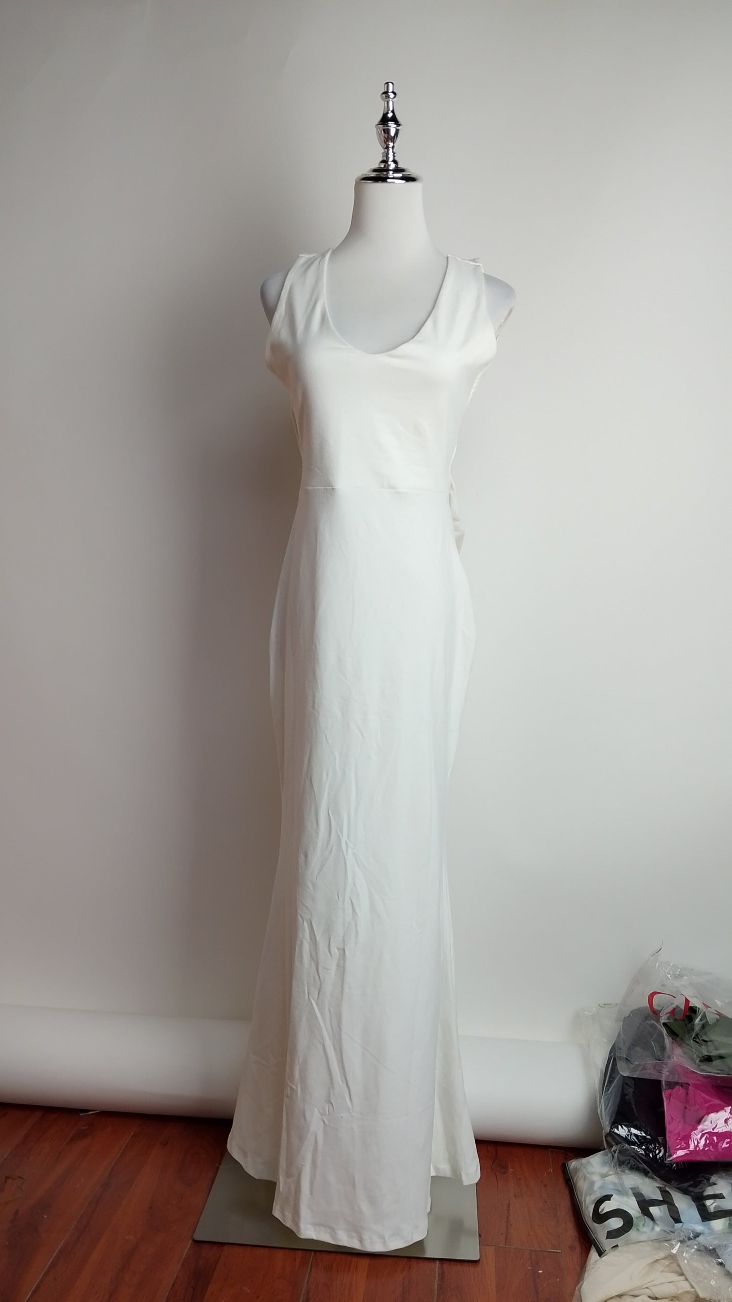 Vestido elegante blanco / SH67