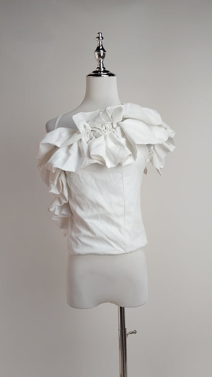 Blusa blanca con volantes / ANB26027