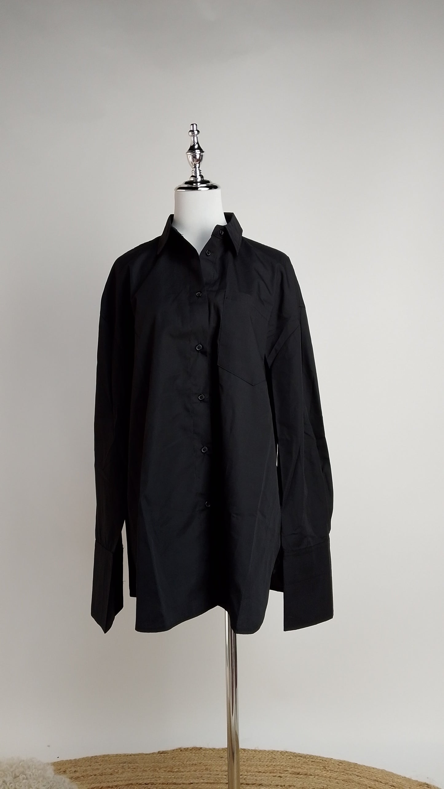 Blusa negra manga larga / ANB26029
