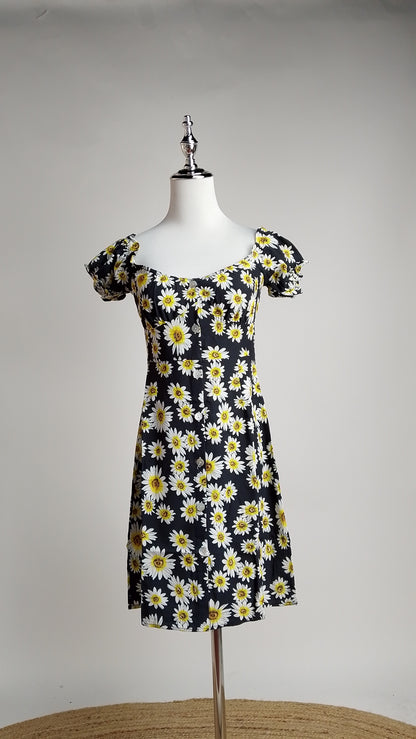 Vestido Midi Floral con Volantes / ANU79