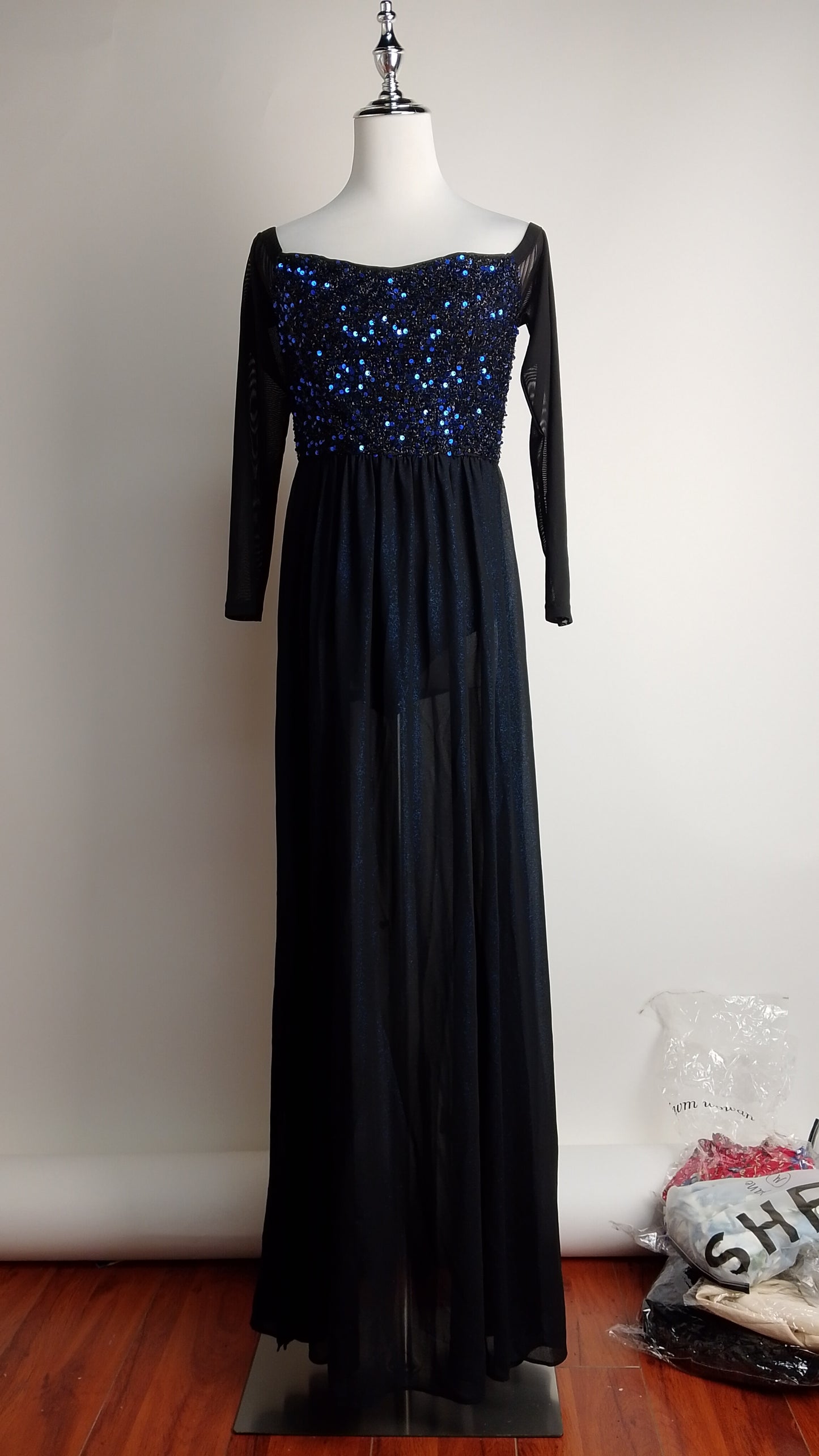 Vestido negro largo elegante - UV77