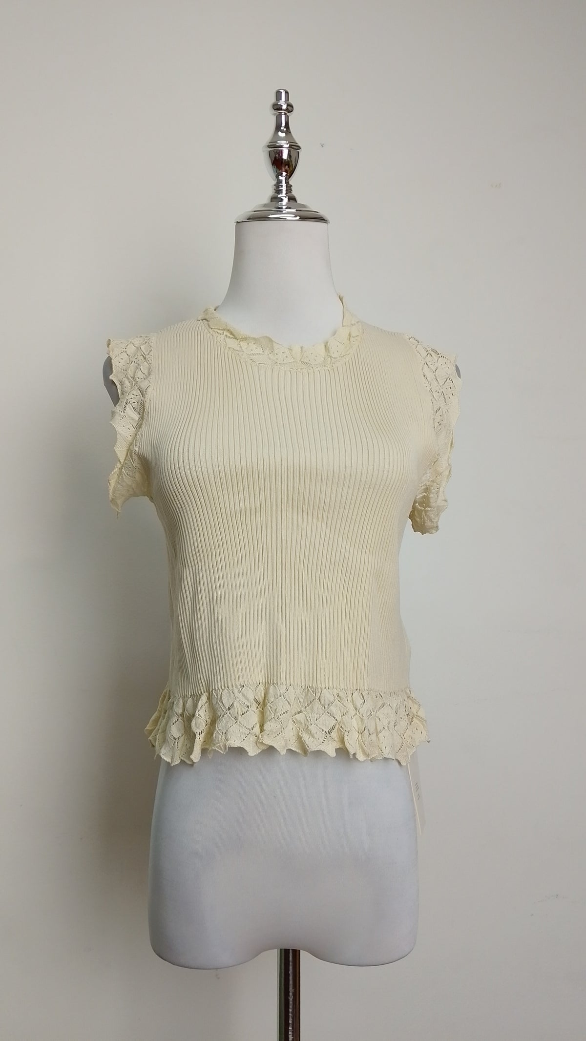 Top Beige con Volantes / ANB26063