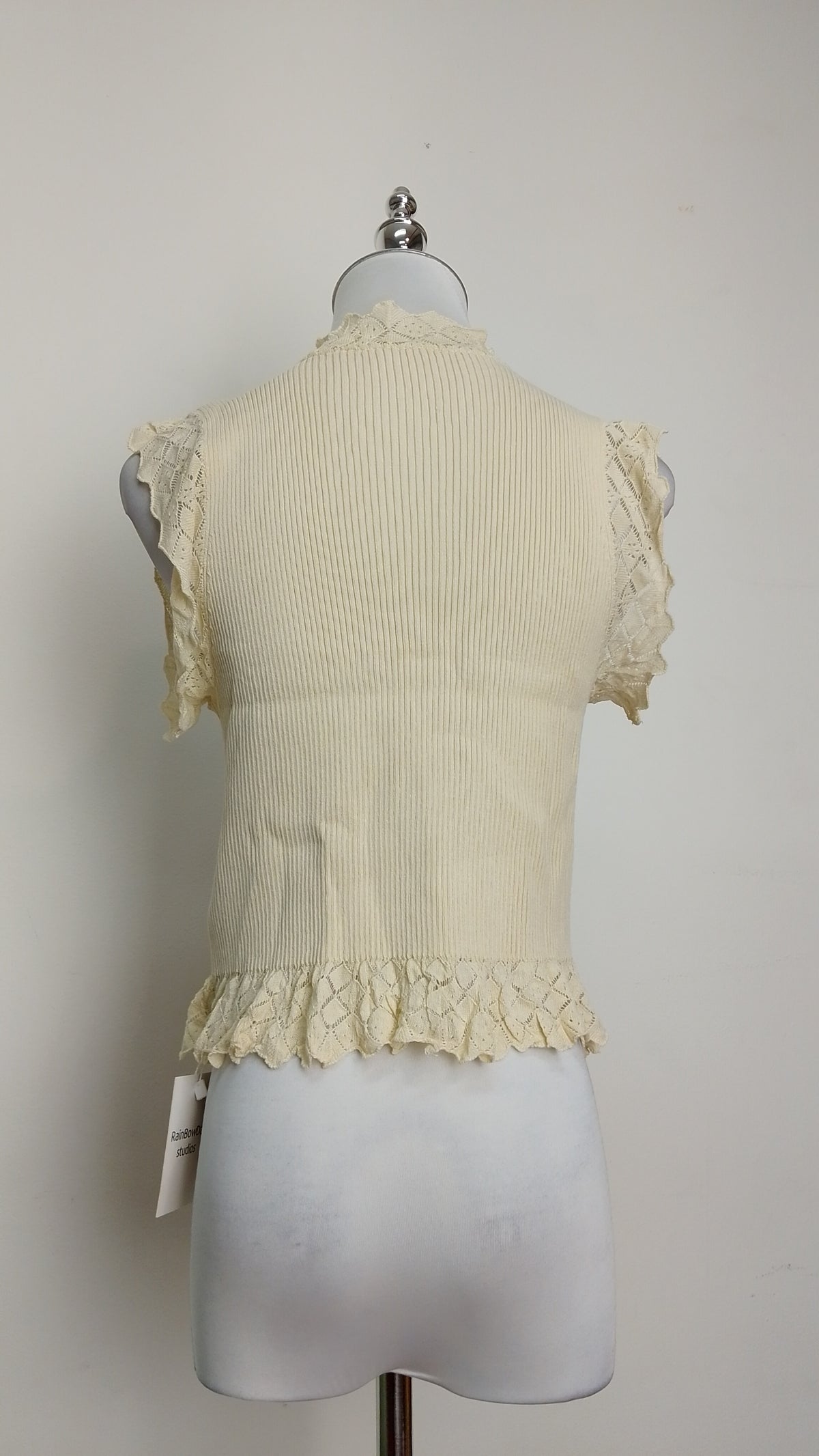 Top Beige con Volantes / ANB26063