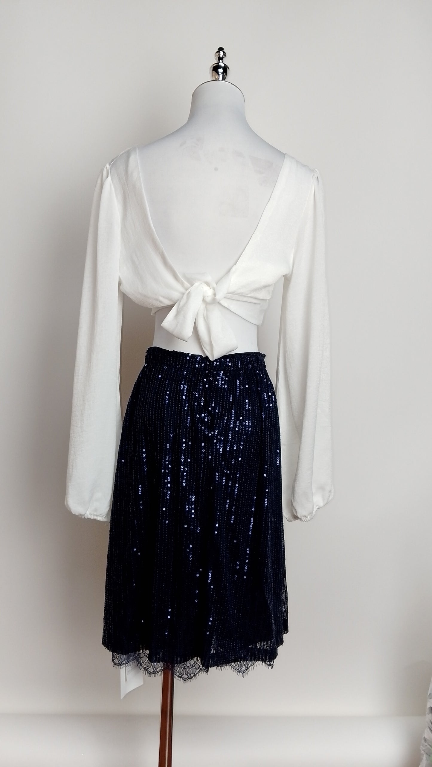 Falda azul marino / UV26