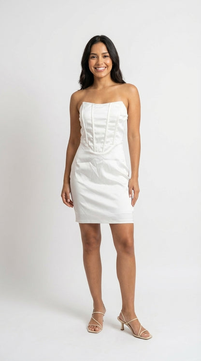 UV32 – Vestido blanco corto ajustado
