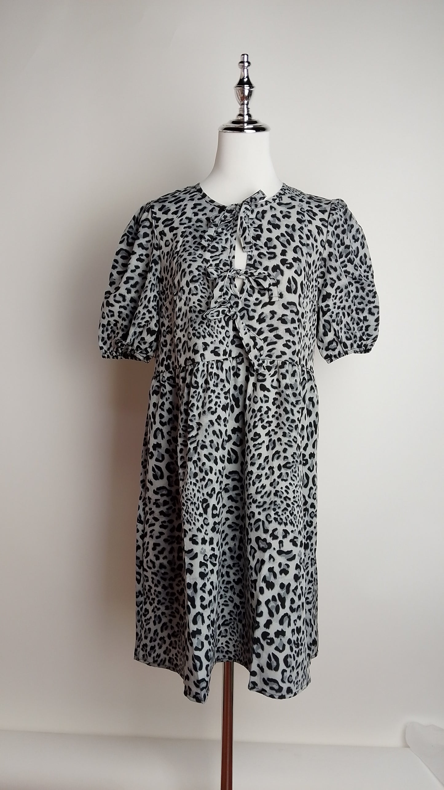 Vestido Corto Urbano / SH72
