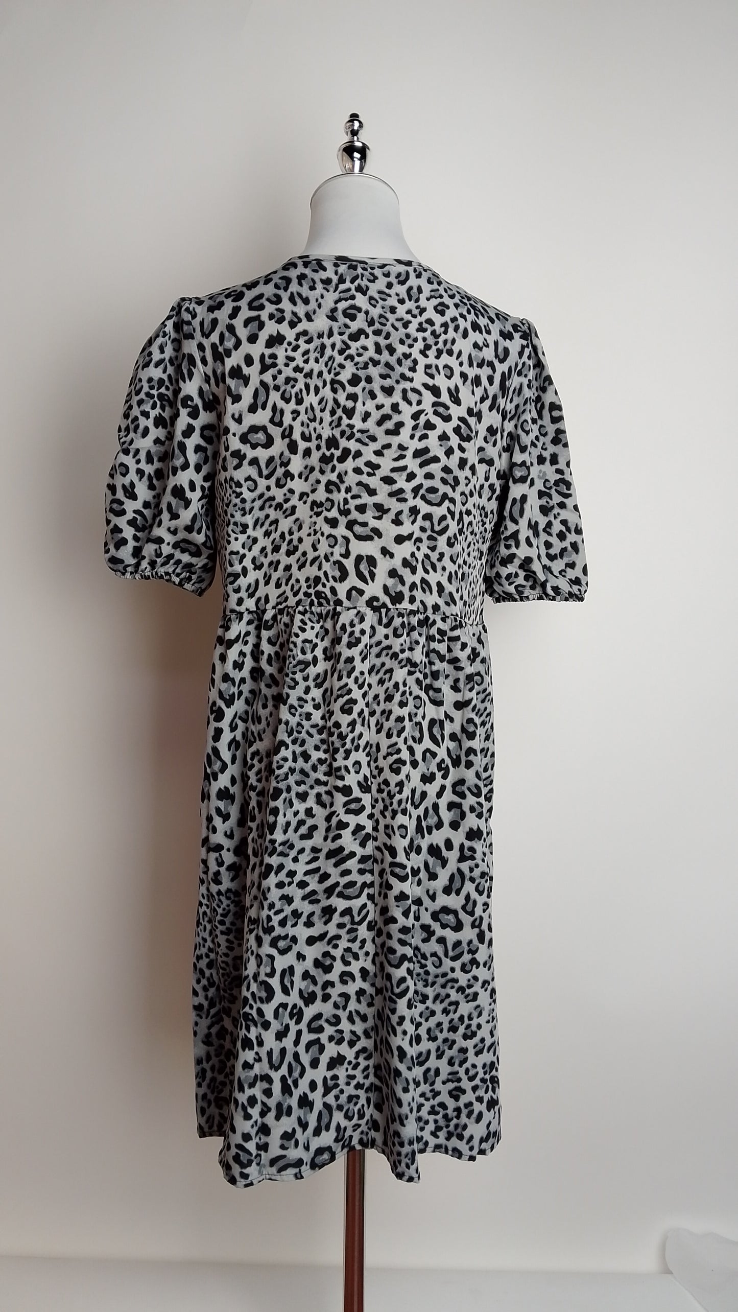 Vestido Corto Urbano / SH72