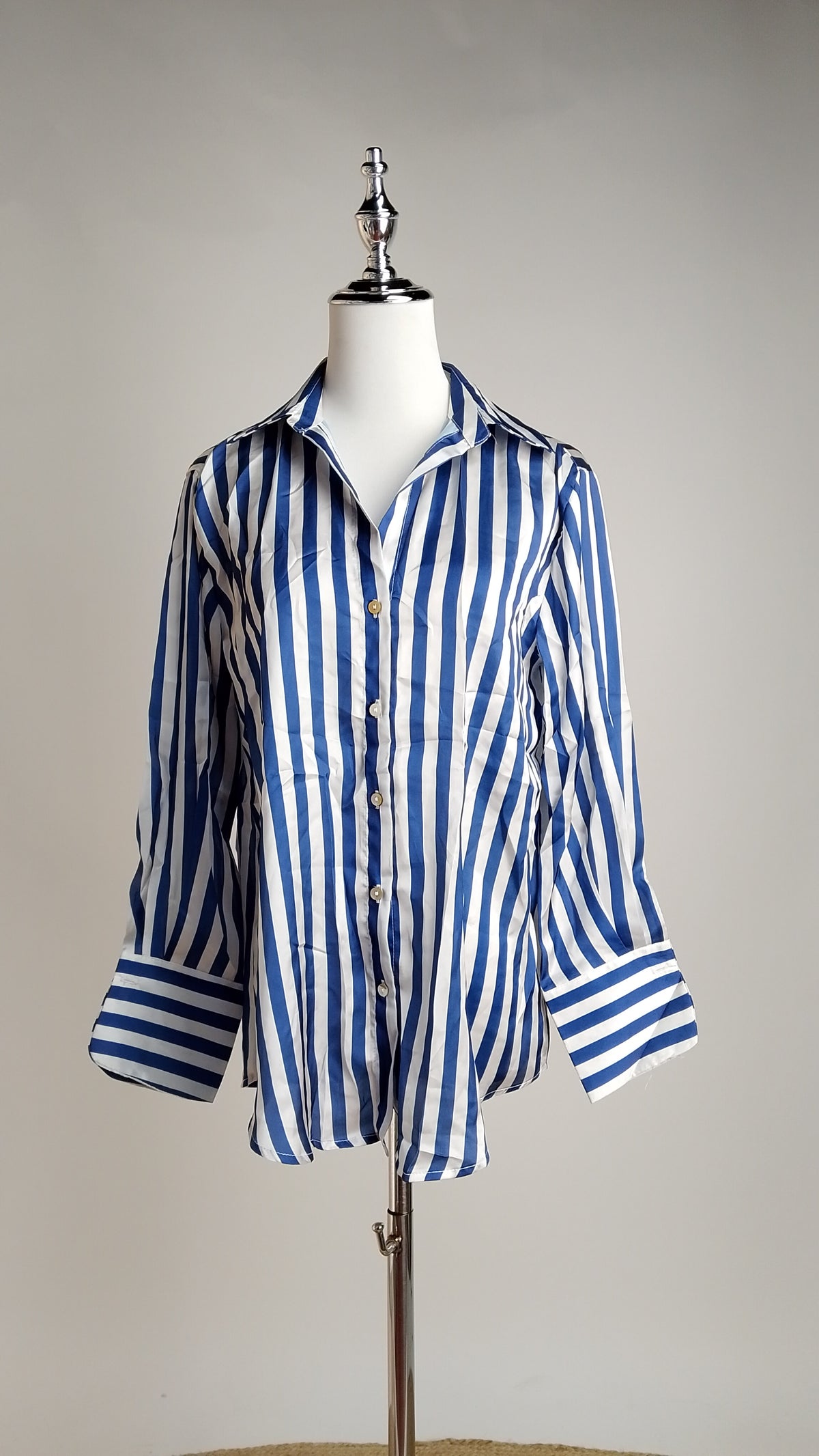 Blusa de Rayas con Cuello en V / ANB26072