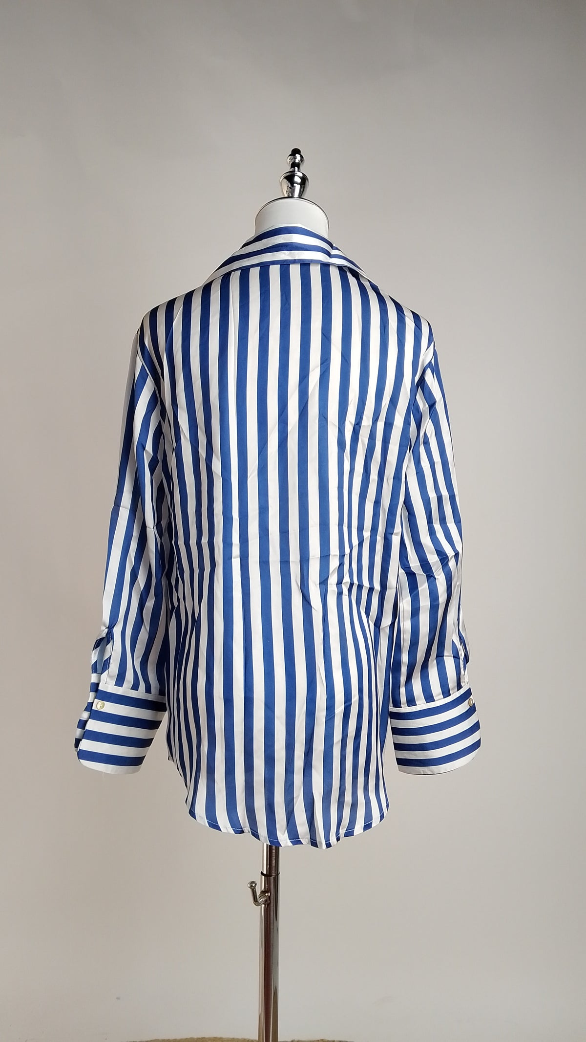 Blusa de Rayas con Cuello en V / ANB26072