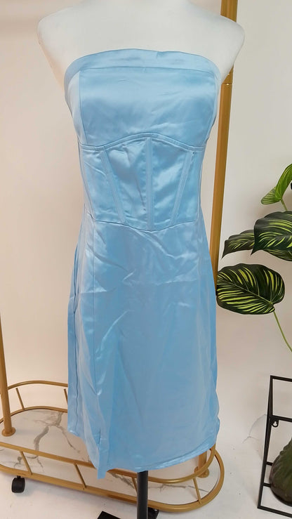 Blazer estampado azul + Vestido azul strapless satinado D&M /OUTEV138