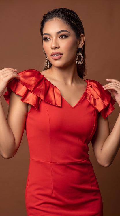 Vestido rojo con mangas en satín / AO16