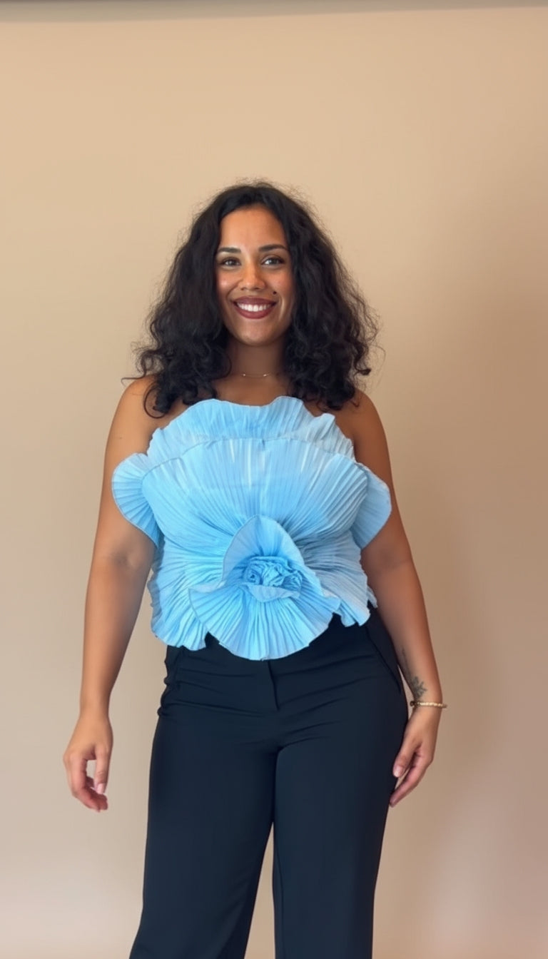 Blusa azul con flor grande decorativa SH34 Betzy