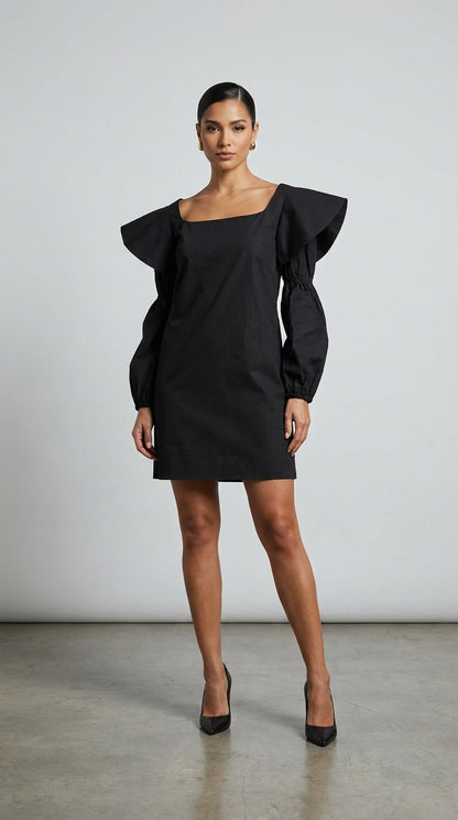 Vestido negro con mangas globo / AO183