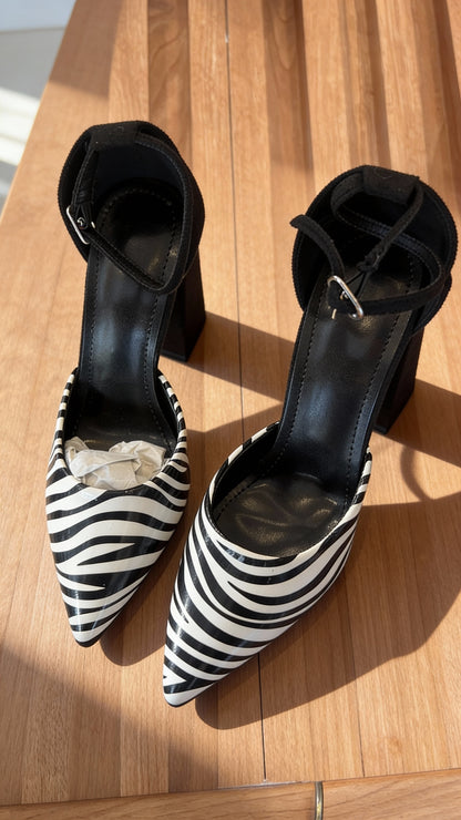 Zapatos Estampados Modernos / ZZ260102