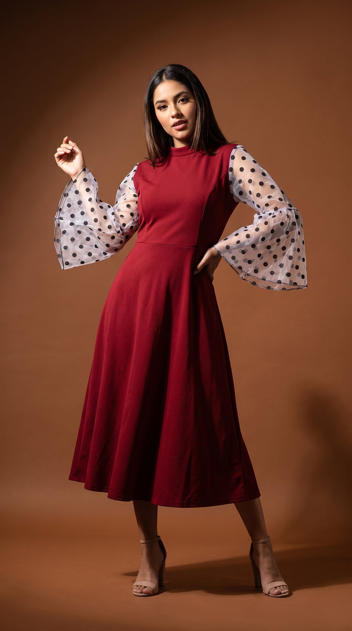 Vestido con mangas lunares / AO114