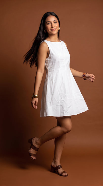 Vestido corto blanco clásico / ANV89