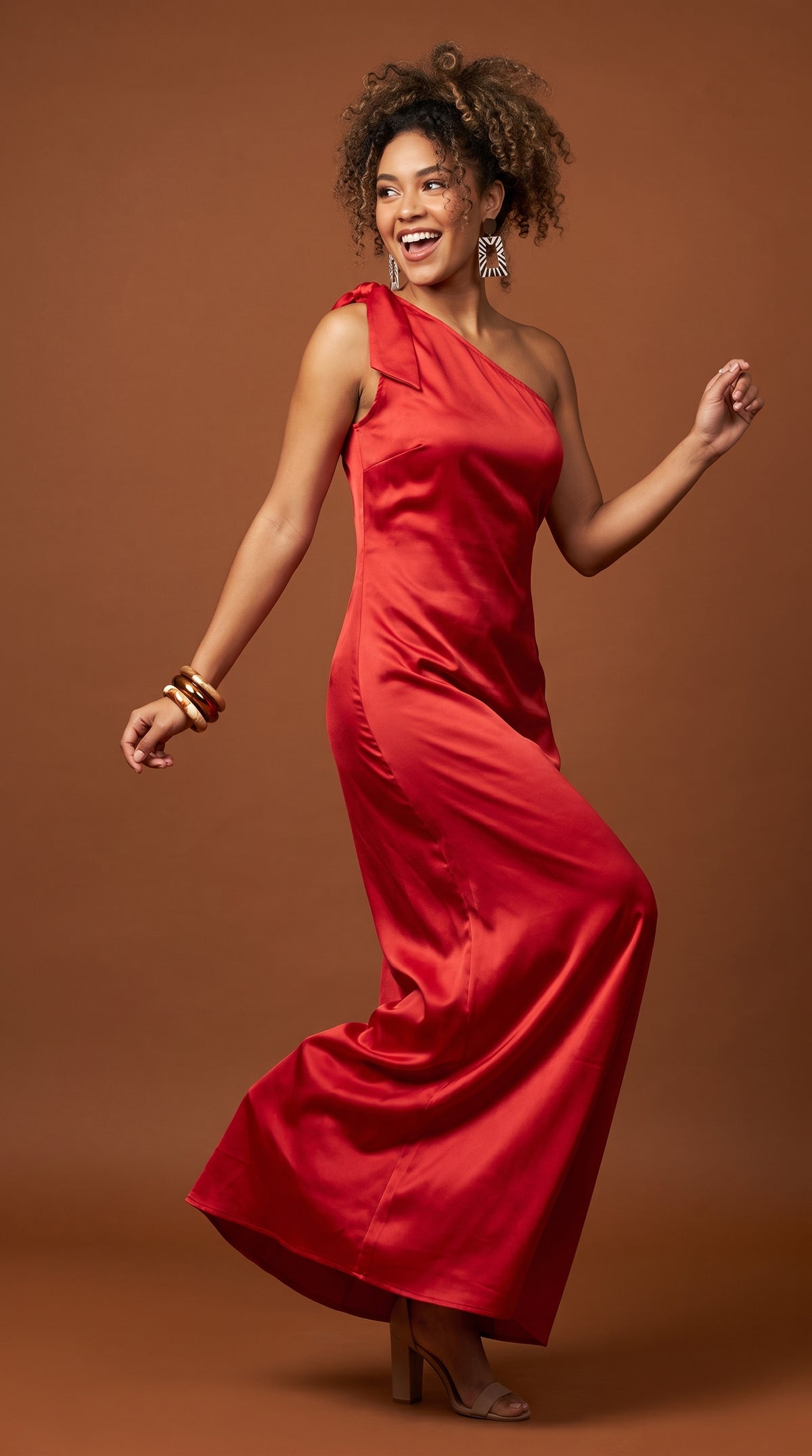 Vestido largo rojo elegante / ANV96