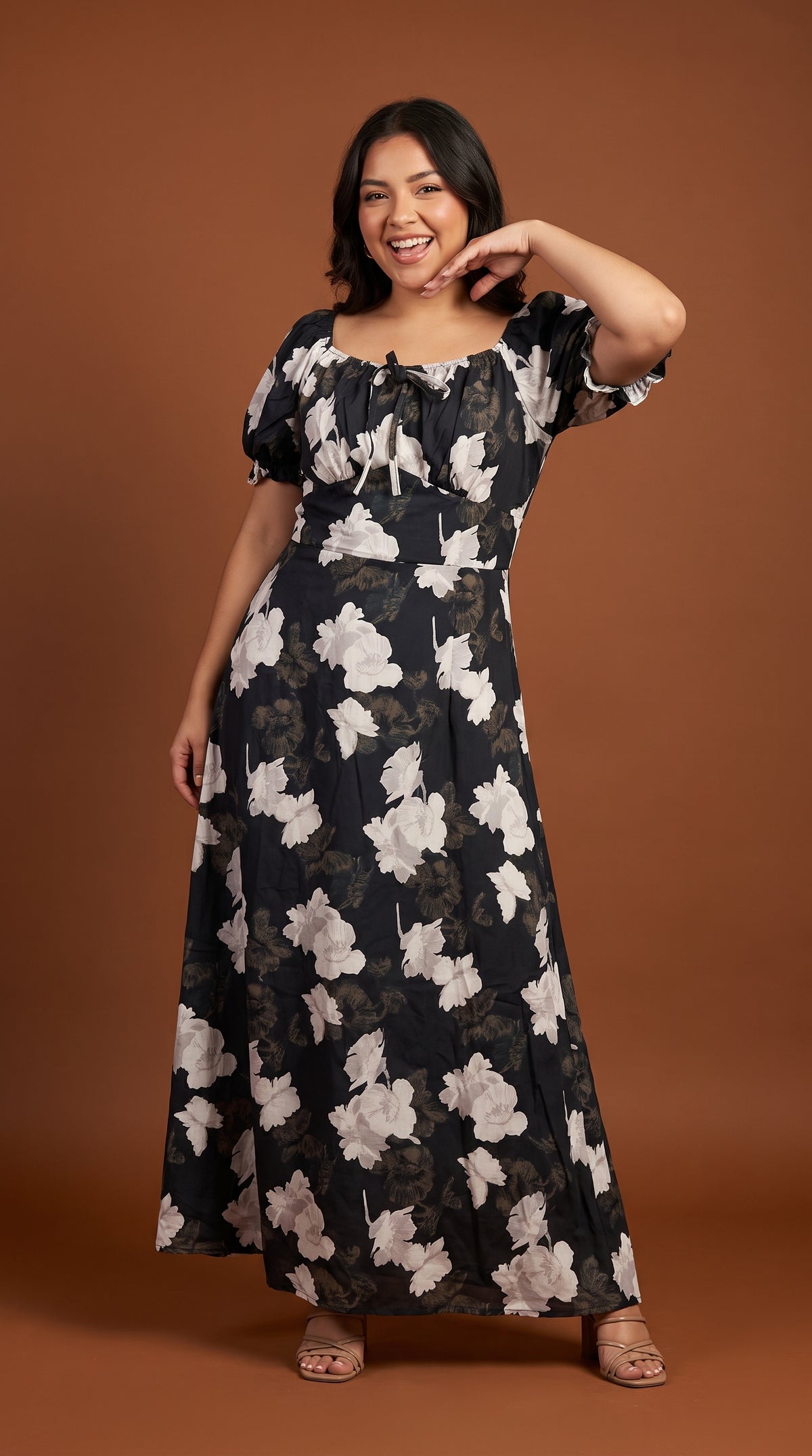 Vestido Negro Floral Maxi / L77A