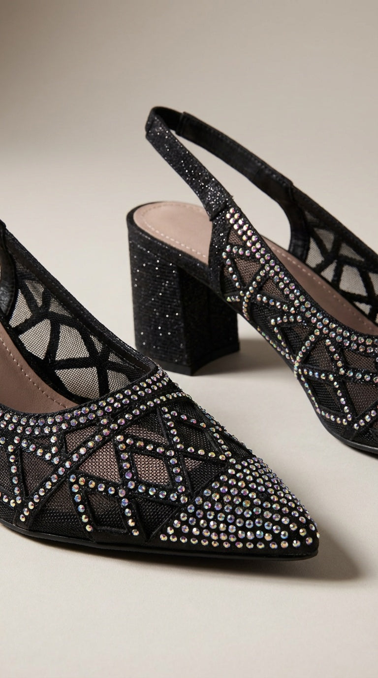 Zapatos Tacón Negro con Pedrería Geométrica / Z260119