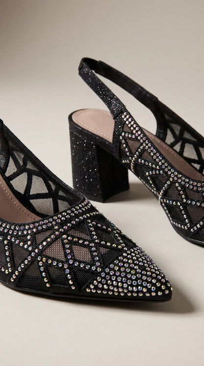 Zapatos Tacón Negro con Pedrería Geométrica / Z260119