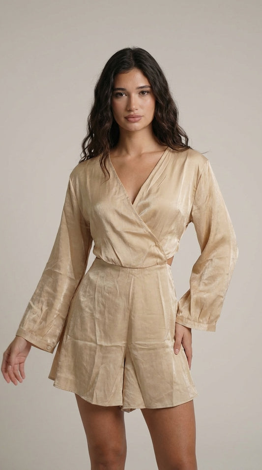 Enterizo corto beige cruzado / ANJ10