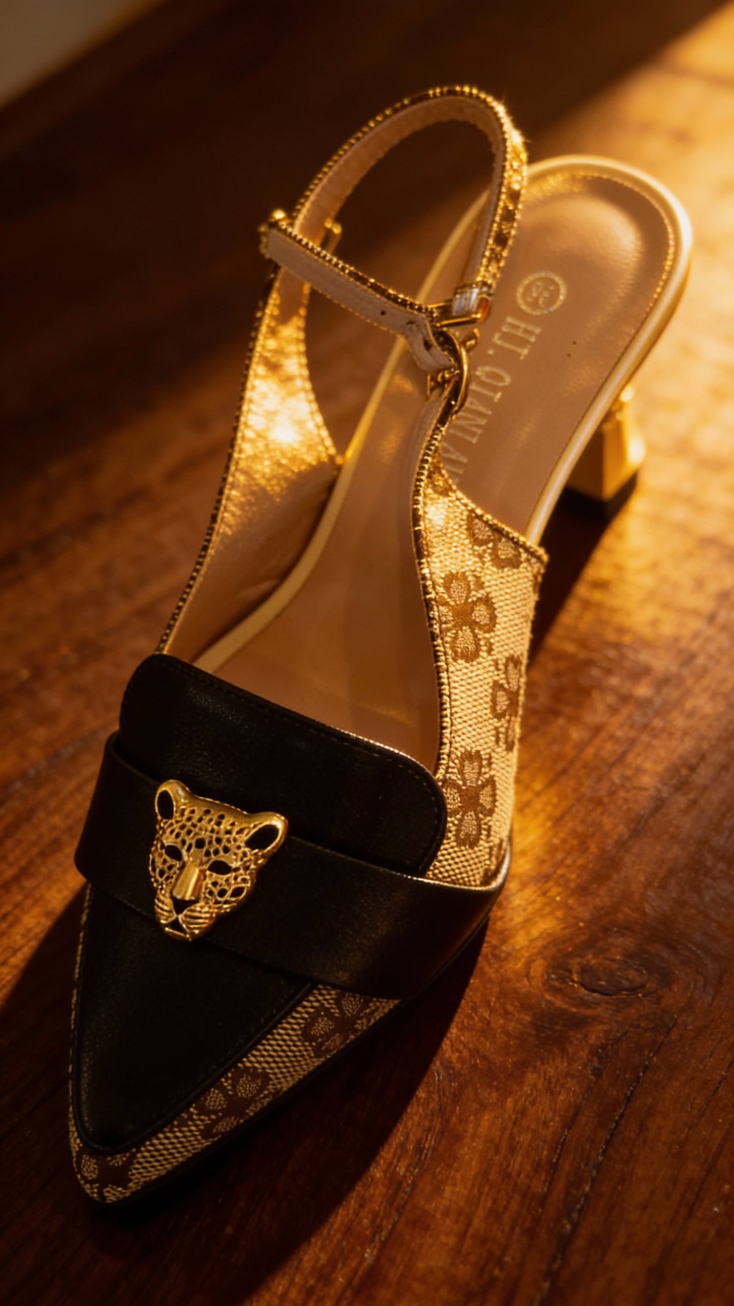 Zapatos Clásicos con Detalle ZZ260108